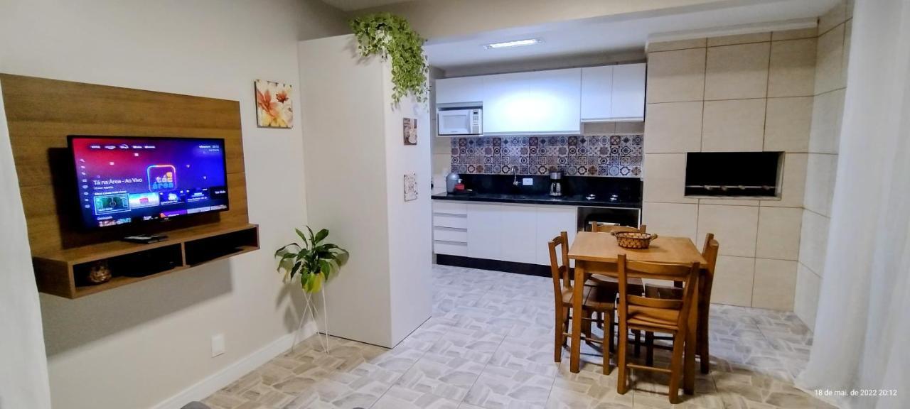 Residencial Bernardo, Meia Quadra Do Trapiche Florianopolis Ngoại thất bức ảnh